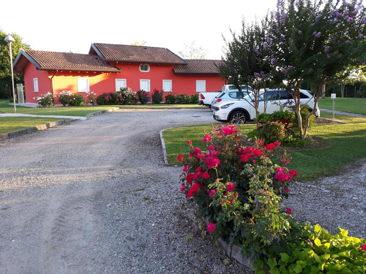 Dogana Vecchia - Hotel & Residence B&B Ristorante & Pizzeria Trivignano Udinese Exterior foto